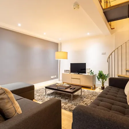 Charming Retreat In Apartment