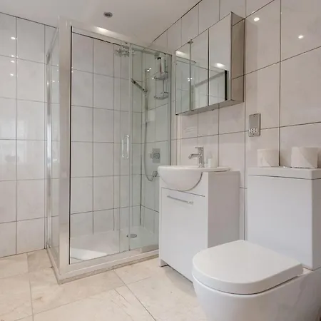 Apartment Bright Modern Large 1 Bed Flat In Battersea Clapham Junction London