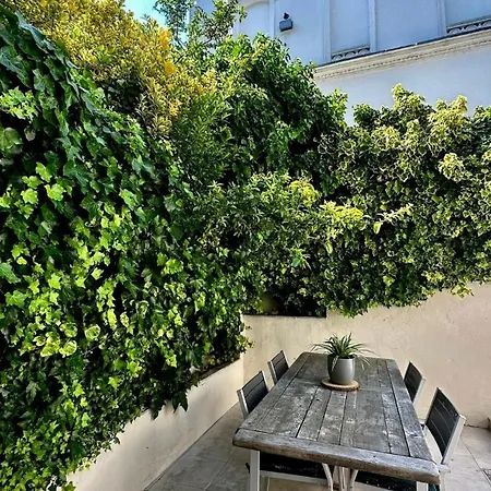 Iconic Little Venice With Private Garden Appartamento