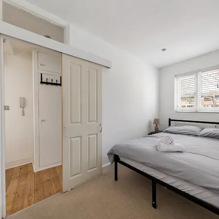 Apartment Bright & Stylish Near Islington & Camden *