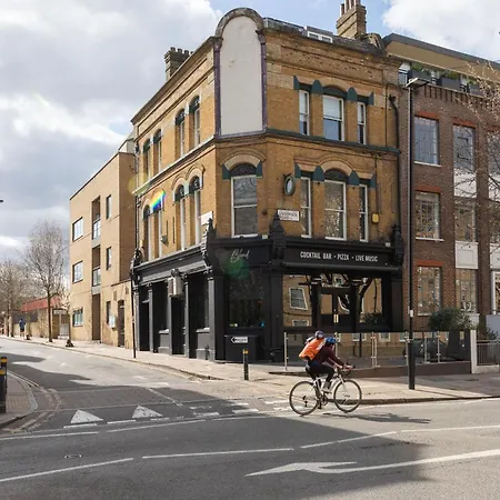 Apartment Bright & Stylish Near Islington & Camden London