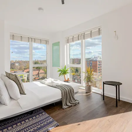 Apartment Magnificent New Cross 2br Penthouse With Balcony And Views London