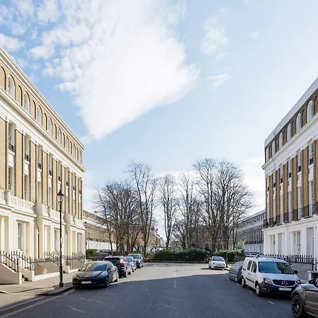 Veeve - The Islington Elegance *