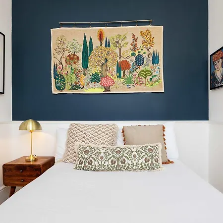Veeve - The Islington Elegance * London