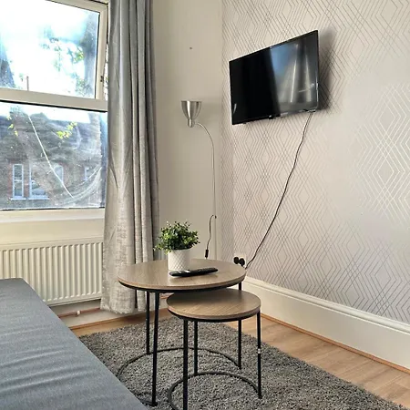 Comfy & Well-located 2br - Walthamstow