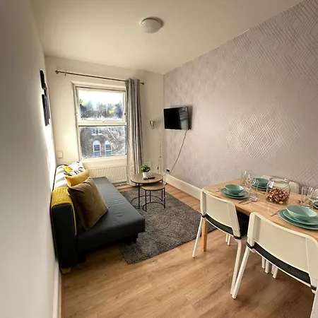 Comfy & Well-located 2br - Walthamstow