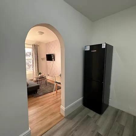 Comfy & Well-located 2br - Walthamstow