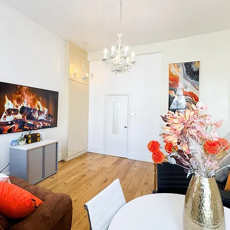 Mile End Road By Smart Corporate London