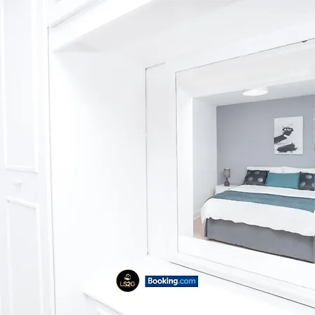 Cosy 2 Bedroom By Ls2g Short Lets & Serviced Greater *