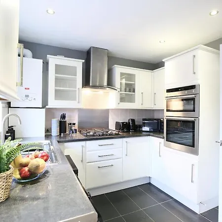 Reductions On Short - Chic & Cosy, Modern Nightingale Retreat! Easy Access To Tottenham Hotspurs