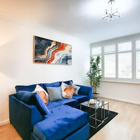 Reductions On Short - Chic & Cosy, Modern Nightingale Retreat! Easy Access To Tottenham Hotspurs Hébergement de vacances Enfield