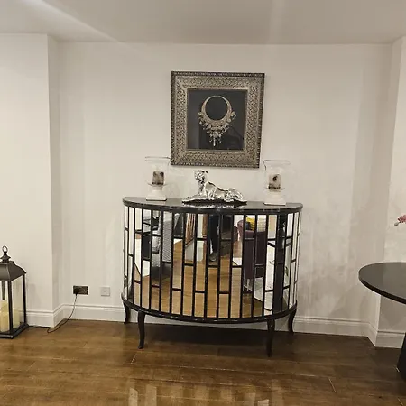 Ferienhaus Care London- Elegant & Central, Sloane Avenue, Chelsea
