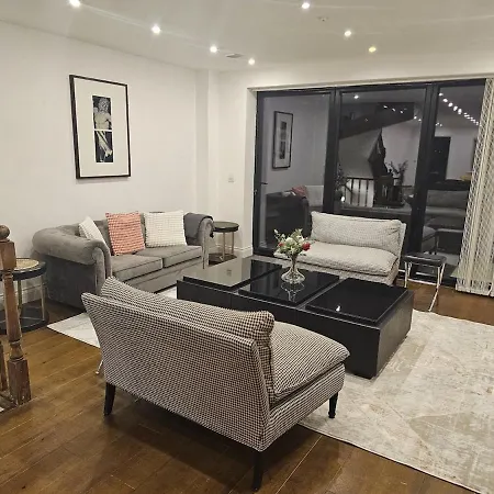 Care London- Elegant & Central, Sloane Avenue, Chelsea