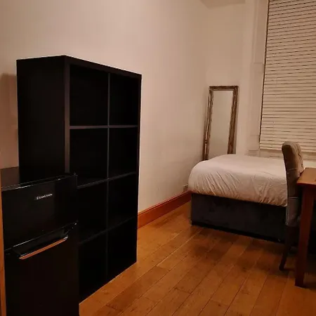Modern Apartment London