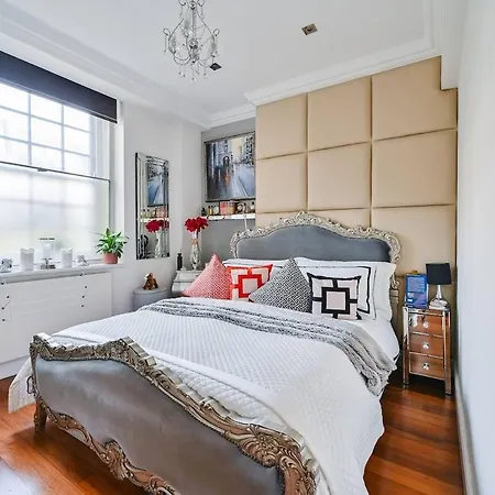 Gorgeous Flat 3 Minute Walk To Iconic Hyde Park * London