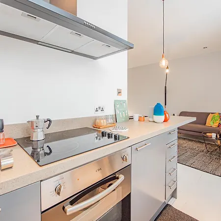 Stylish & Chic Studio- Prime Notting Hill Location Apartment *