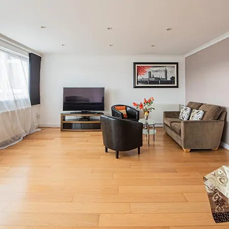 Elegant 2-bed Flat In Prime Golders Location Apartment *
