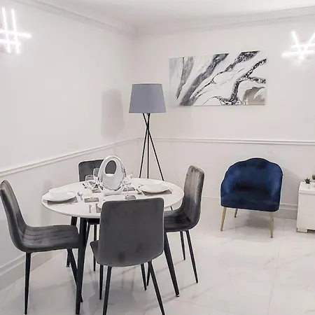 Holiday home Stunning 2 Bedroom In Canary Wharf