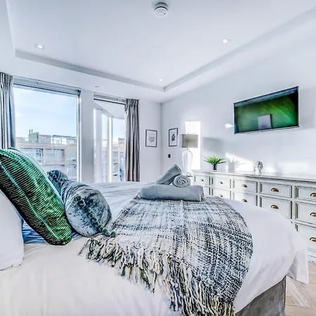 Pristine In Battersea By 53 Degrees Property, Ideal For Long Term Stays! *