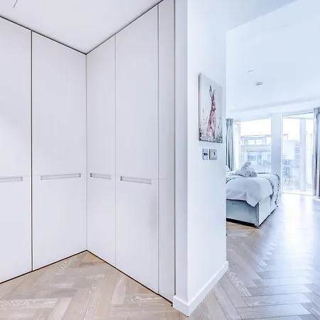 דירה Pristine In Battersea By 53 Degrees Property, Ideal For Long Term Stays!