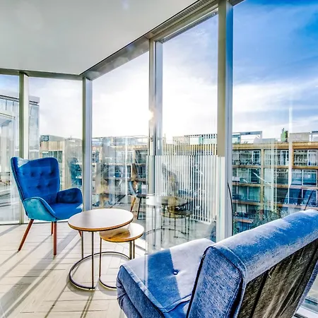 Pristine In Battersea By 53 Degrees Property, Ideal For Long Term Stays! דירה לונדון