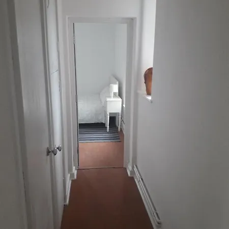 Shoreditch Apartment *