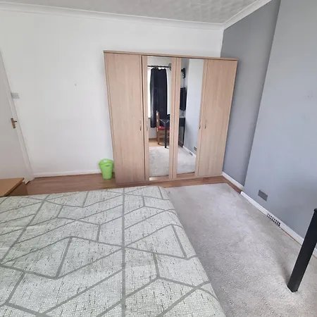 Private In London,