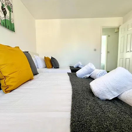 Holiday home Abbey Wood Garden Retreat: Elizabeth Line Access To London Thamesmead (Greater London)