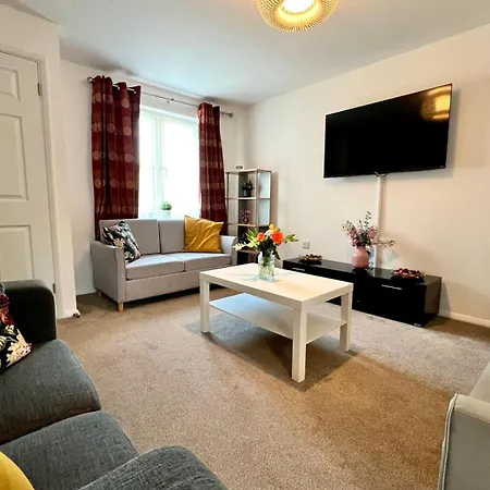 Abbey Wood Garden Retreat: Elizabeth Line Access To London Holiday home
