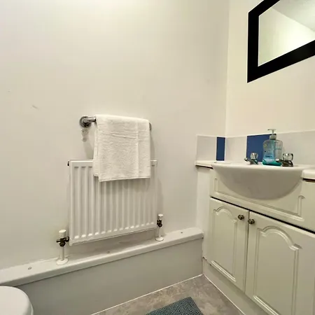 Abbey Wood Garden Retreat: Elizabeth Line Access To London *