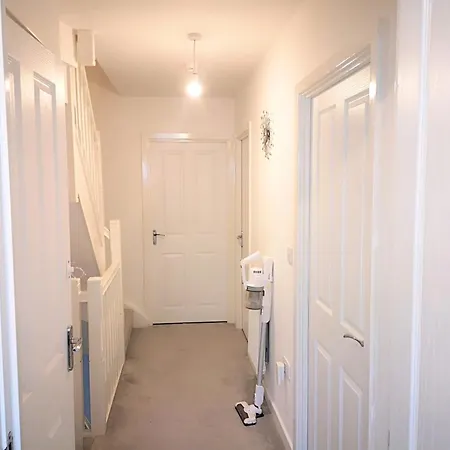 Apartment Harrow Home