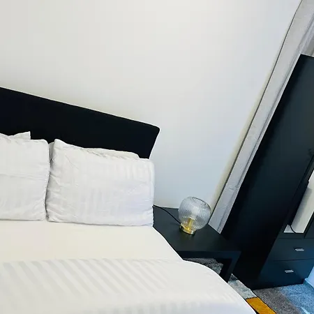 Cosy And Comfy * London