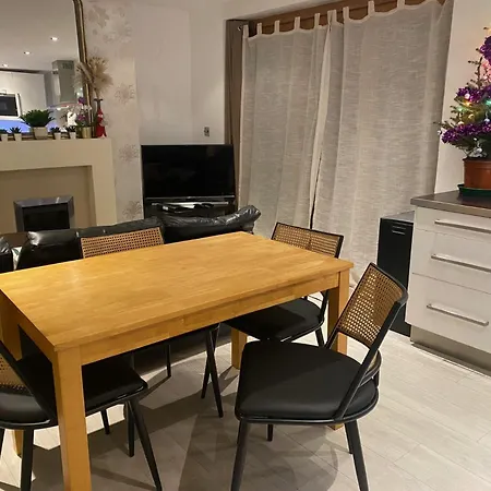 Apartment Boutique Putney Riverside *