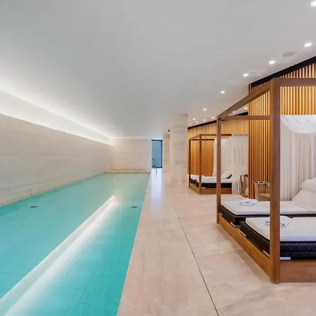 Luxury Flat With Access To Pool, And Gym