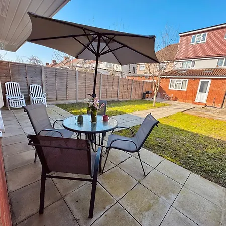 Garden 1-bed Flat 30min To Downtown & Free Parking Appartement *