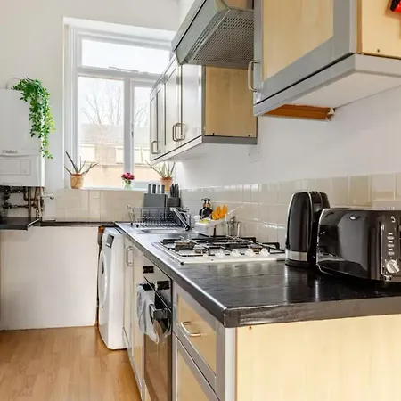 Apartment - 10 Percent Reduced From Restaurant Bill