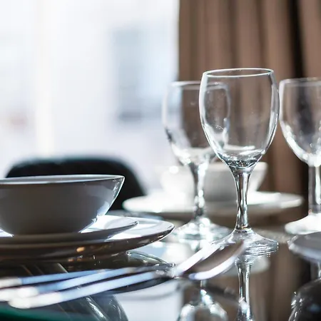 Stylish And Modern In Vibrant Soho Unbeatable Location Wdg Apartment London