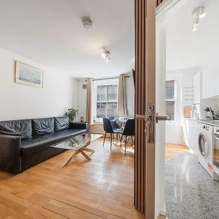 Stylish And Modern In Vibrant Soho Unbeatable Location Wdg * London