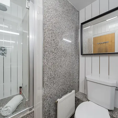 Stylish And Modern In Vibrant Soho Unbeatable Location Wdg Apartment
