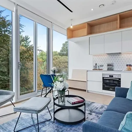 Luxury 2br Flat Cinema, Gym & Parking Apartment *