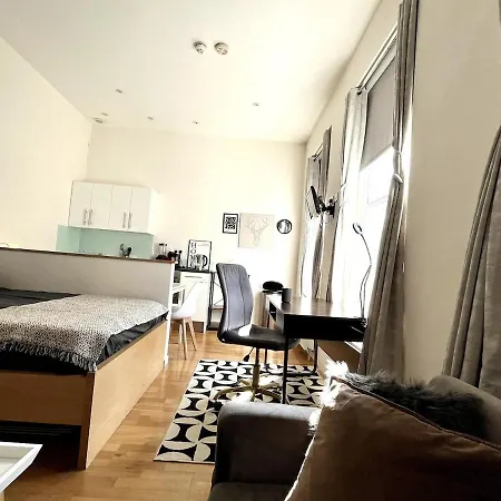Flat In Centre Of London