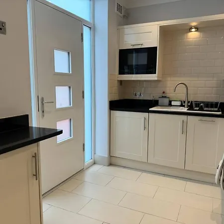 4million Pound Large Mayfair House 1600 Sq Ft Sleeps 6 *