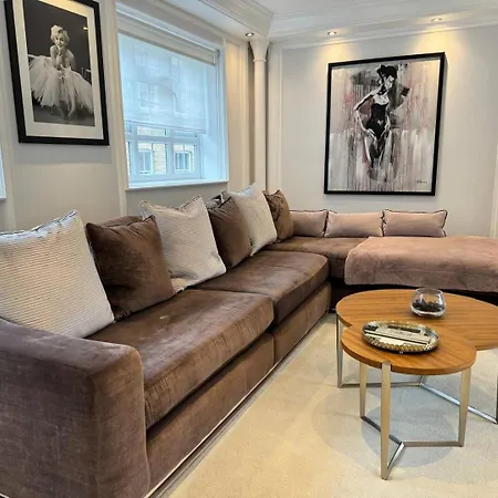 4million Pound Large Mayfair House 1600 Sq Ft Sleeps 6 Apartment
