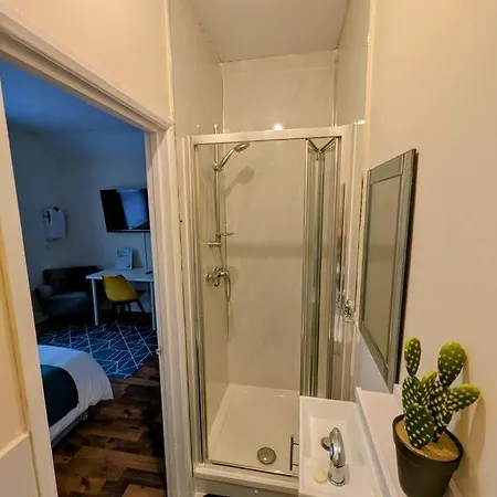 King En Close To Heathrow Airport * Hounslow