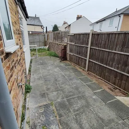En - Location * Hounslow