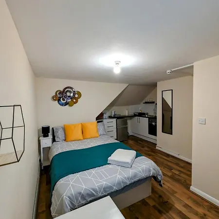Cosy Loft In Town Centre Lejlighed Hounslow