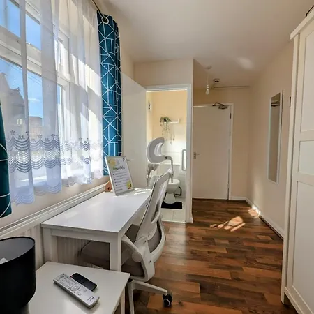 Apartment Cosy Double In Town Centre