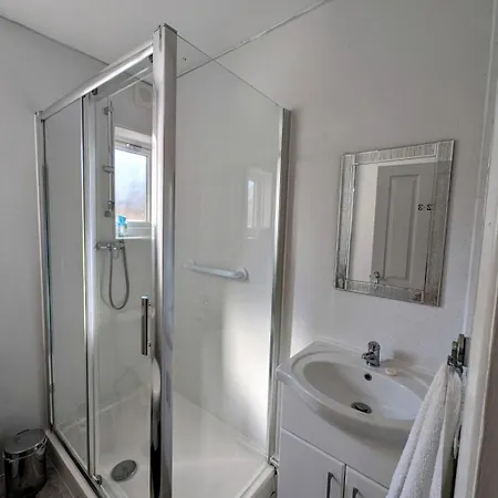 Apartment Cosy Double In Town Centre Hounslow