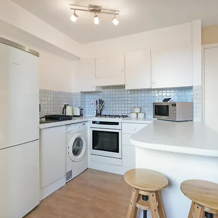 Timeless Elegance In Haggerston Apartment *