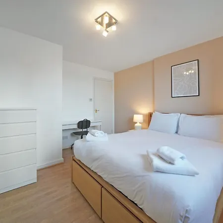 Timeless Elegance In Haggerston *